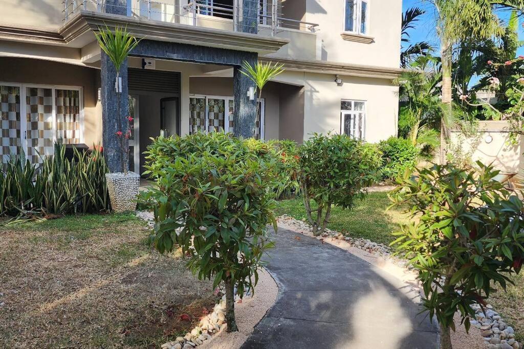 Number 8, 2Nd Floor, Pebble Bay Apartments Grand Baie Exterior foto